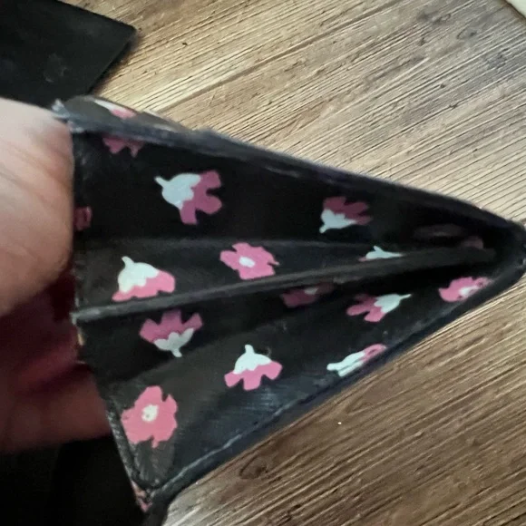 Prada Saffiano Floral Wallet - Picture 7 of 12